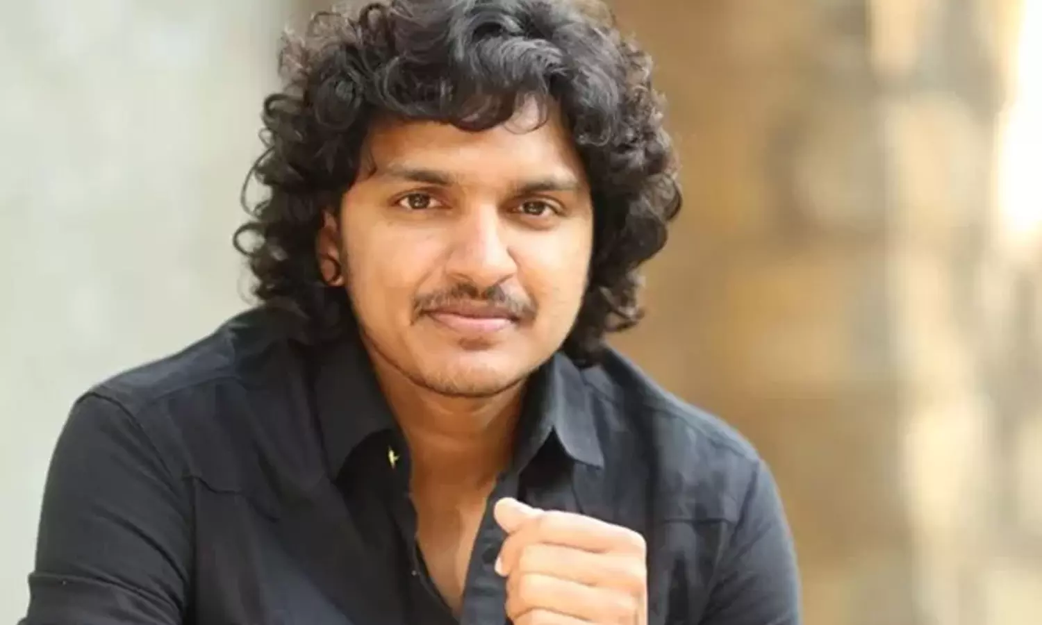 ఆంధ్రాకింగ్ కి పిఠాపురానికీ సంబంధమే లేదా? ఆంధ్రాకింగ్ కి పిఠాపురానికీ సంబంధమే లేదా?