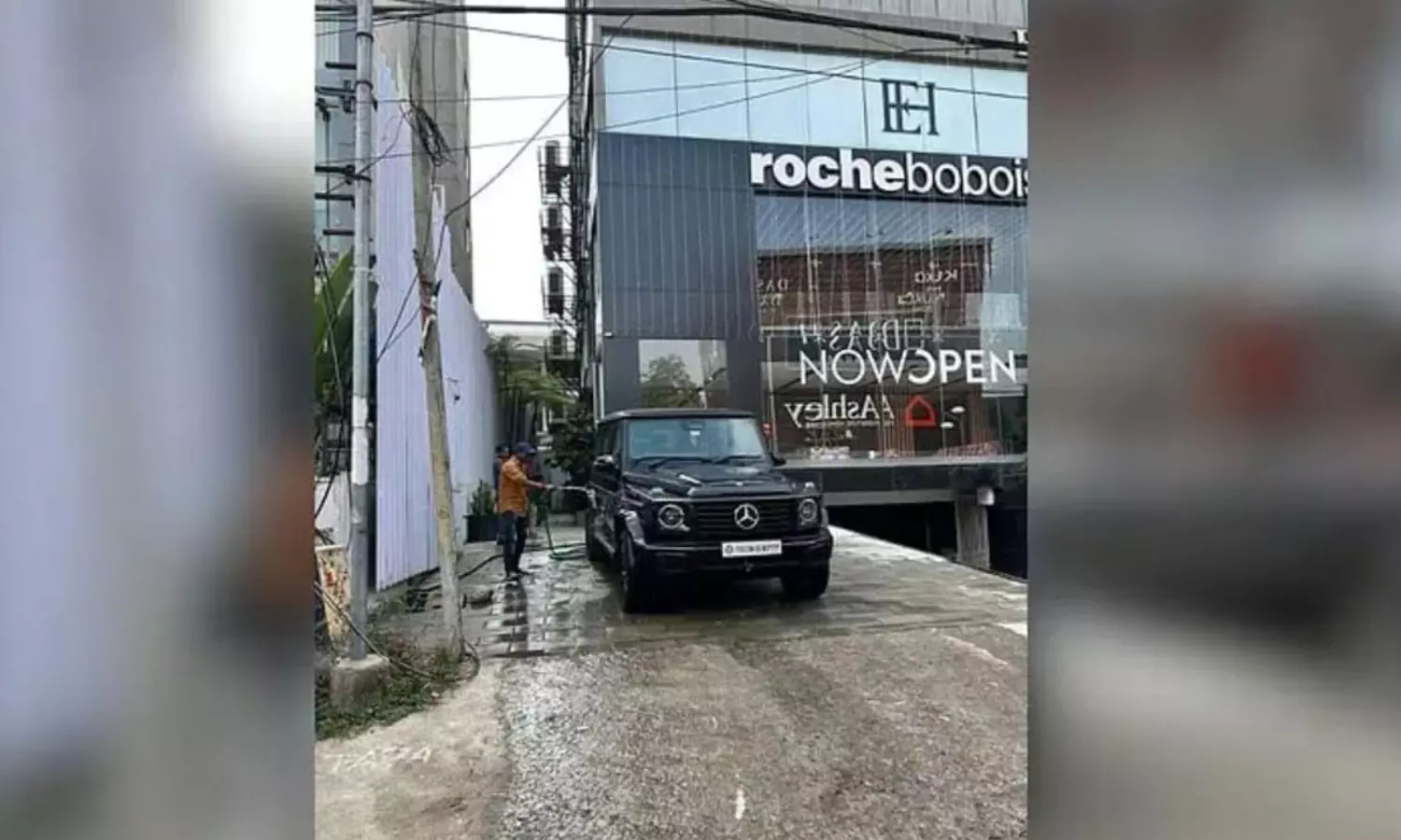 ఆహ నా పెళ్లంట సినిమా చూడలేదా.. హైదరాబాద్ లో ఇవేం పనులు! ఆహ నా పెళ్లంట సినిమా చూడలేదా.. హైదరాబాద్ లో ఇవేం పనులు!