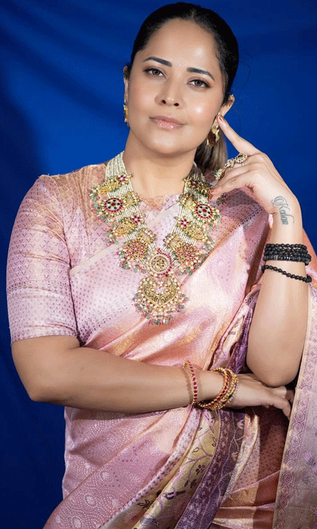 Anasuya Bharadwaj Steals All The Attention