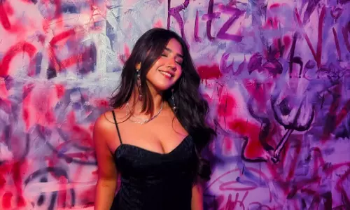 Roshni Walia stuns in party-ready outfit as digital fame rises