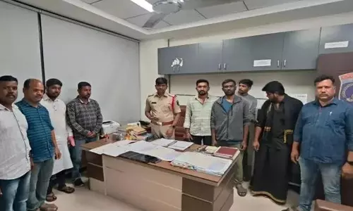 పదో తరగతి నుండి బీటెక్ వరకు... చదువుకోకుండానే సర్టిఫికెట్లు!