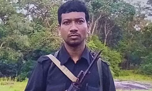 మావోయిస్టు పార్టీల్లో అంతర్ యుద్ధం.. హిడ్మా ఎన్కౌంటరుకు దేవ్ జీ సహకారం?