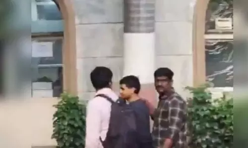 పట్టించింది భార్య కాదు.. ఐబొమ్మ రవి ఎలా దొరికాడంటే?