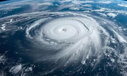 ఏపీ వైపు దూసుకొస్తున్న సెన్యార్ తుఫాన్