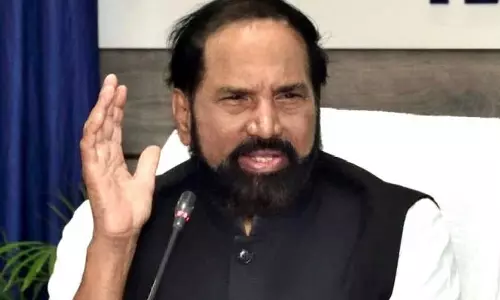 నేనే సీనియర్ అన్న ఉత్తమ్ కుమార్ రెడ్డి...ఉన్నదే చెప్పారా ?