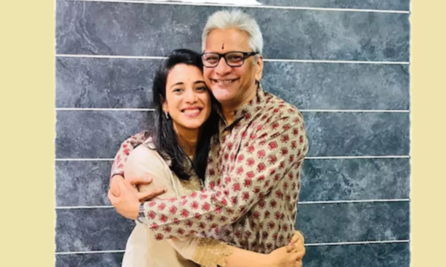 స్మృతి మంధాన తండ్రి డిశ్చార్జ్  అయ్యారు.. ఉత్కంఠగా వాట్  నెక్స్ట్?