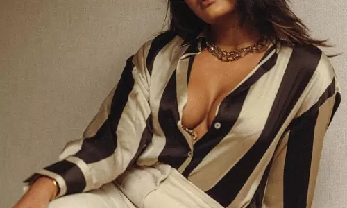 Dimple Hayathi blends modern fashion with cinematic charm