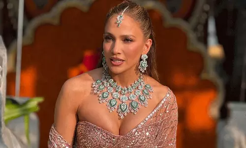 జెన్నిఫ‌ర్ 3రోజుల పేమెంట్‌తో ముంబైలో ఇల్లు కొనొచ్చు