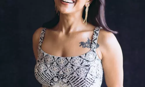 Shraddha Srinaths Intricate Traditional Outfit Steals the Spotlight