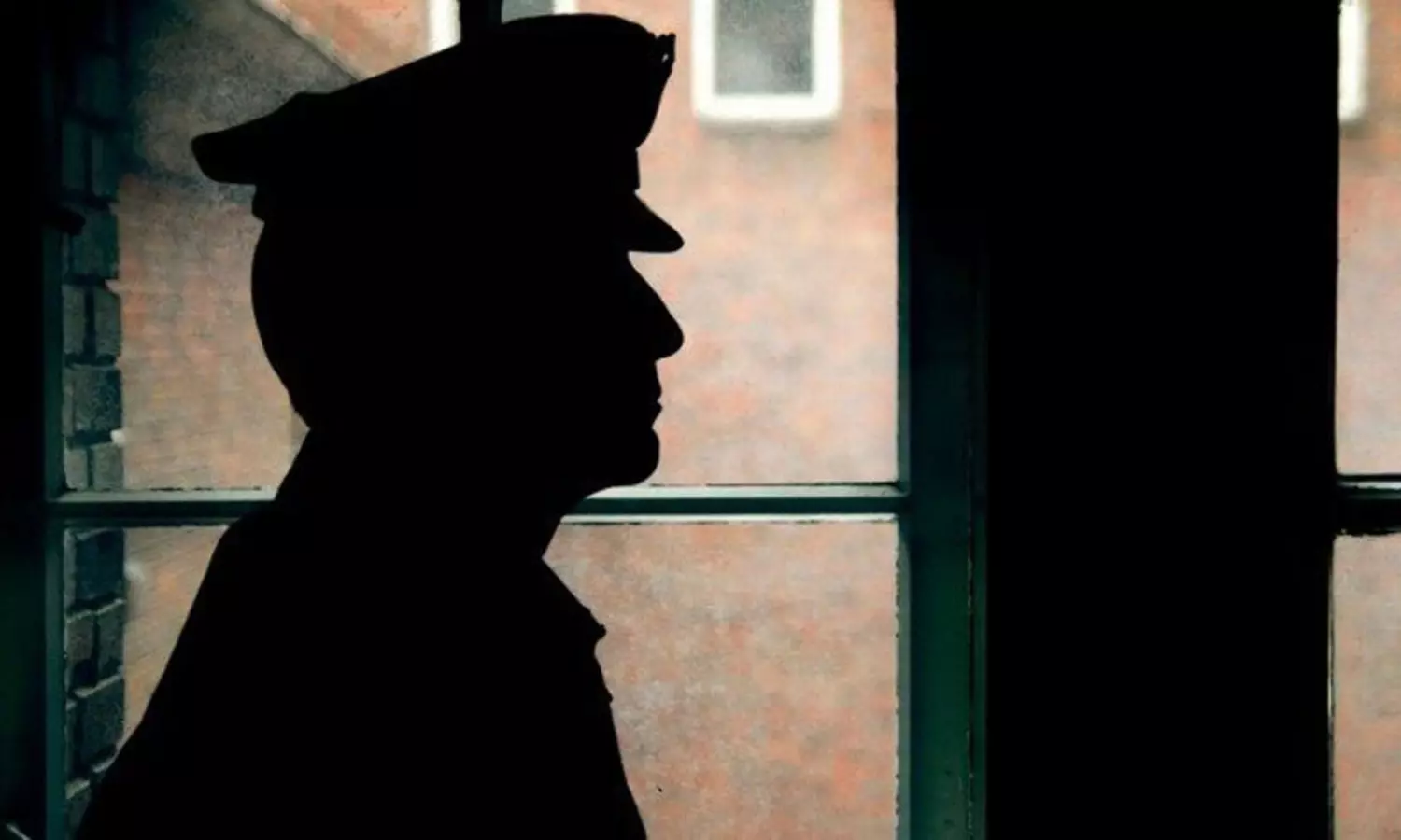 ఫిల్మ్  నగర్  పోలీసులకు  దొరికిన నకిలీ ఐపీఎస్... పెర్ఫార్మెన్స్  పీక్స్  అంట!