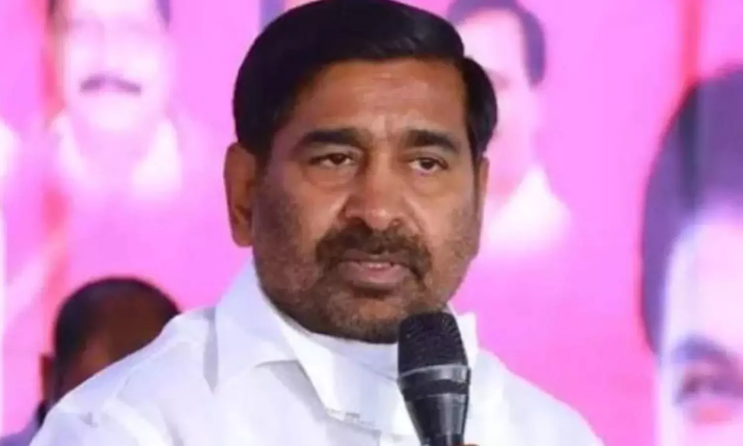 మీ దిష్టే తెలంగాణకు తగిలింది.. పవన్ పై బీఆర్ఎస్ ఎమ్మెల్యే ఫైర్ మీ దిష్టే తెలంగాణకు తగిలింది.. పవన్ పై బీఆర్ఎస్ ఎమ్మెల్యే ఫైర్