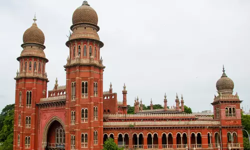 ఎన్నిక‌ల వేళ‌.. ఉచితాల‌పై కోర్టు పిడుగు!