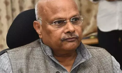 ఎమ్మెల్యే పదవి ఊడుతుందంటూ జగన్ కి యనమల హెచ్చరిక