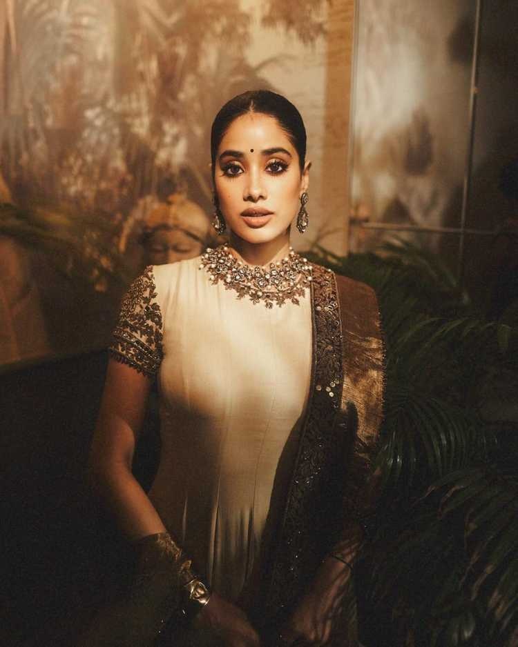 janhvi kapoor gold dress Goes Adorable in Traditional Look mens dress shirts