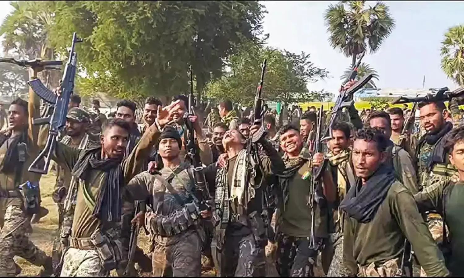 మరో మెట్టు దిగిన మావోయిస్టులు.. కేంద్రానికి సంచలన ప్రతిపాదన