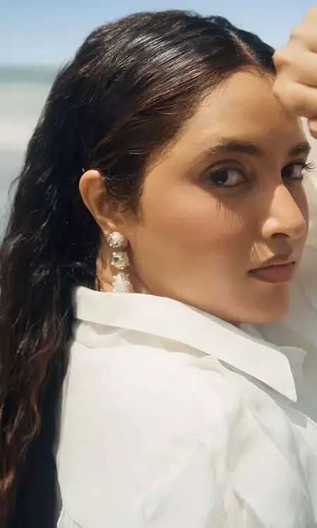 Priyanka Mohan Looks Like a Summer Poem