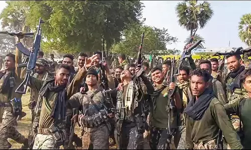 మరో మెట్టు దిగిన మావోయిస్టులు.. కేంద్రానికి సంచలన ప్రతిపాదన