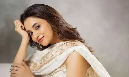 అమ్మ‌డికి ఓజీ ఉప‌యోగ‌ప‌డ‌టం లేదా?