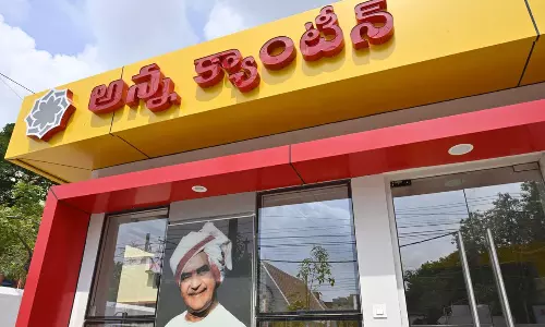 అన్న క్యాంటీన్ల విషయంలో సంచలన నిర్ణయం