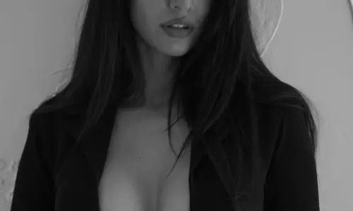 Disha Patani’s In Black Raises Temperature