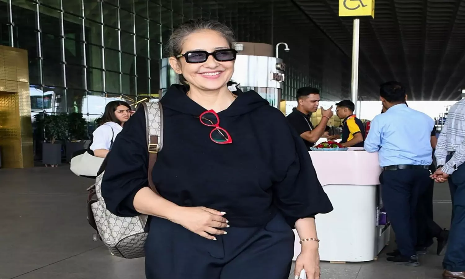 పిక్ టాక్ : ఈమెను గుర్తు పట్టారా?