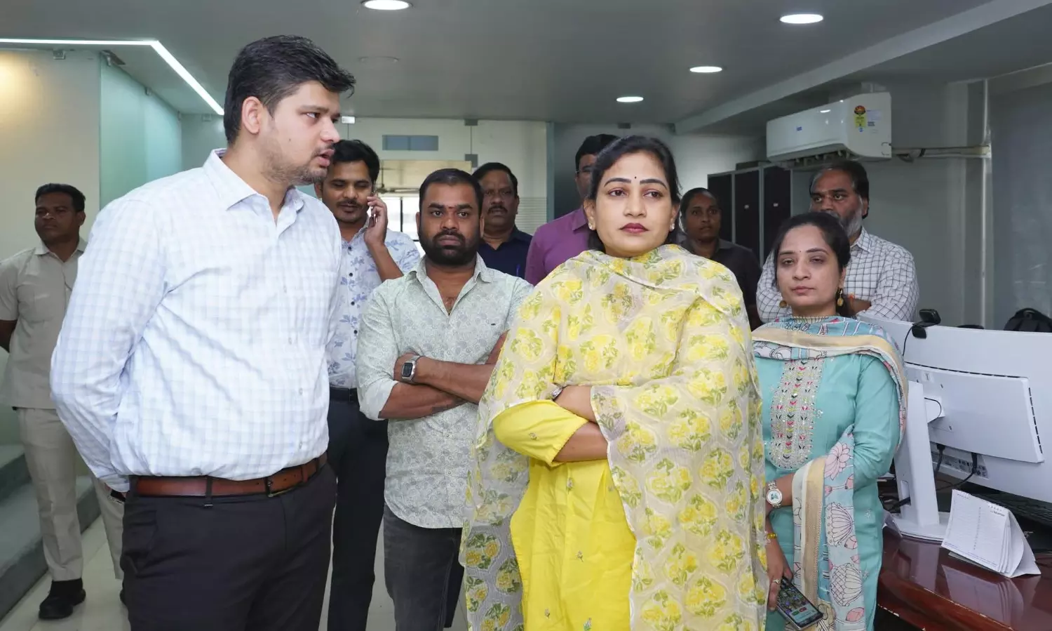 ఆది, సోమవారాల్లో దిత్వా విధ్వంసం.. ఏపీ సర్కారు హైఅలర్ట్! ఆది, సోమవారాల్లో దిత్వా విధ్వంసం.. ఏపీ సర్కారు హైఅలర్ట్!