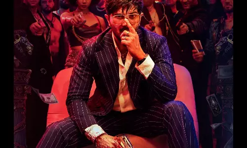 గన్ పట్టి గేమ్ మొదలుపెట్టిన దుల్కర్!