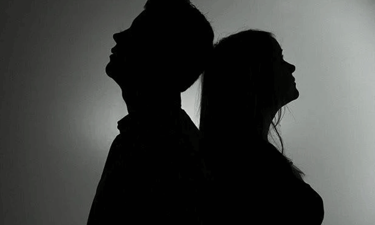 చిత్రం సినిమాకు మించి... అతడు 9, ఆమె ఇంటర్! చిత్రం సినిమాకు మించి... అతడు 9, ఆమె ఇంటర్!