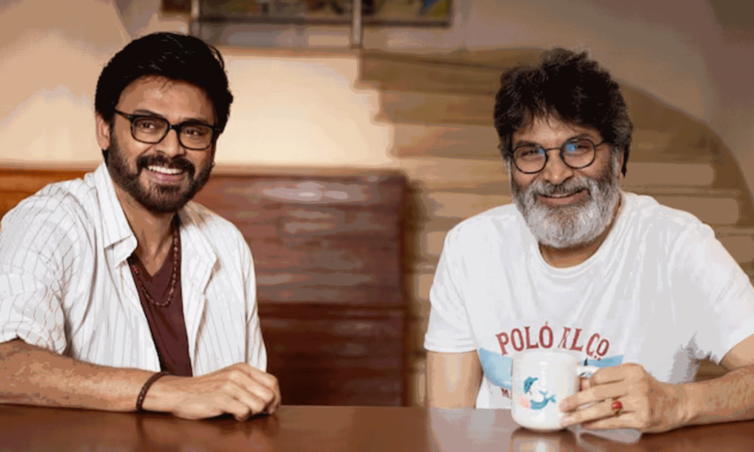 బంధు మిత్రులతో వెంకీ రాక.. త్రివిక్రమ్ మార్క్ టైటిల్ అదిరిందిగా!