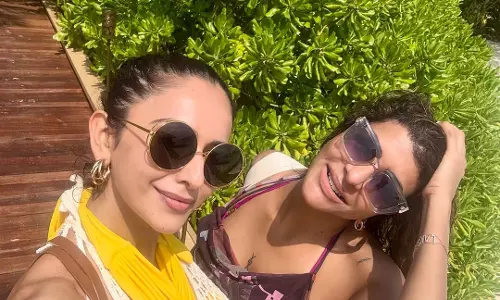 Rakul Preet Singh’s Maldives Break with Pragya and Manchu Lakshmi