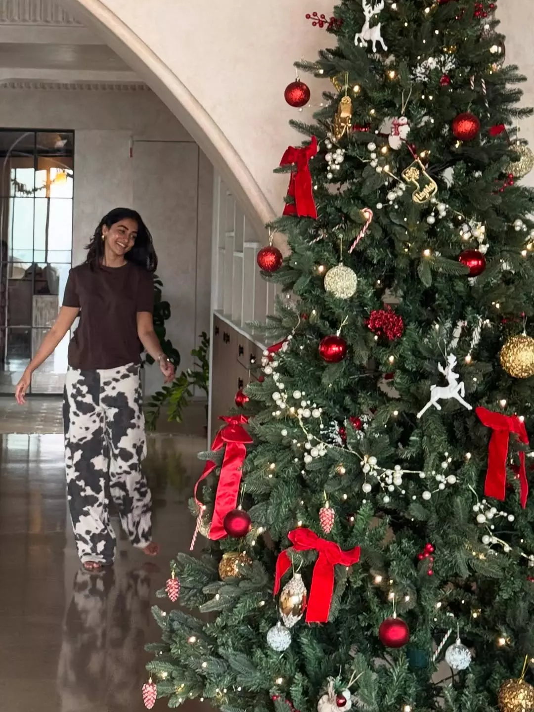 Pooja Hegde Welcomes December With Stylish Christmas Photos
