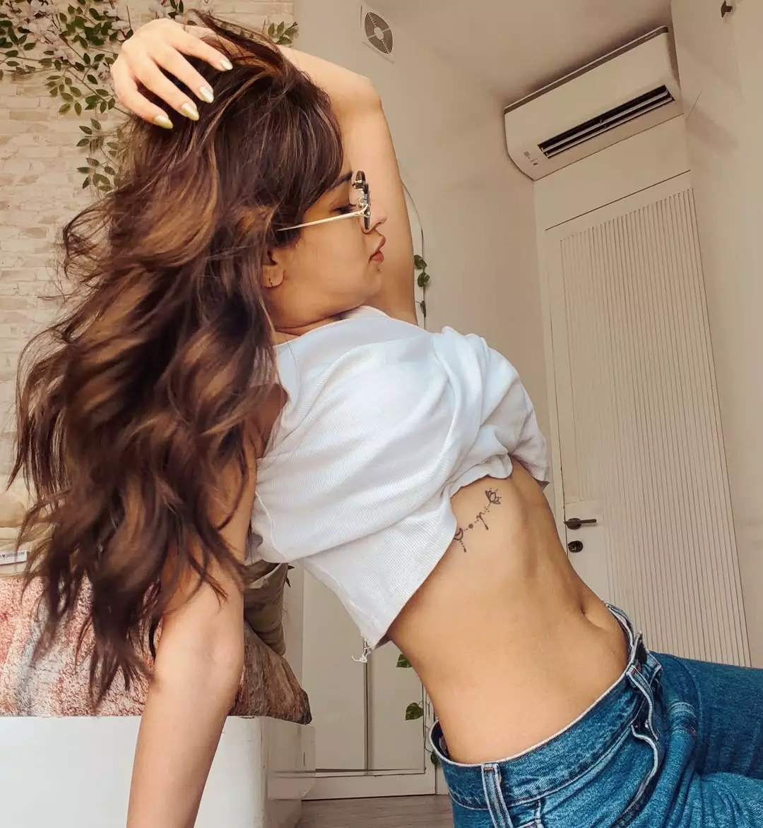 1031276-58913092418556114996024973353274