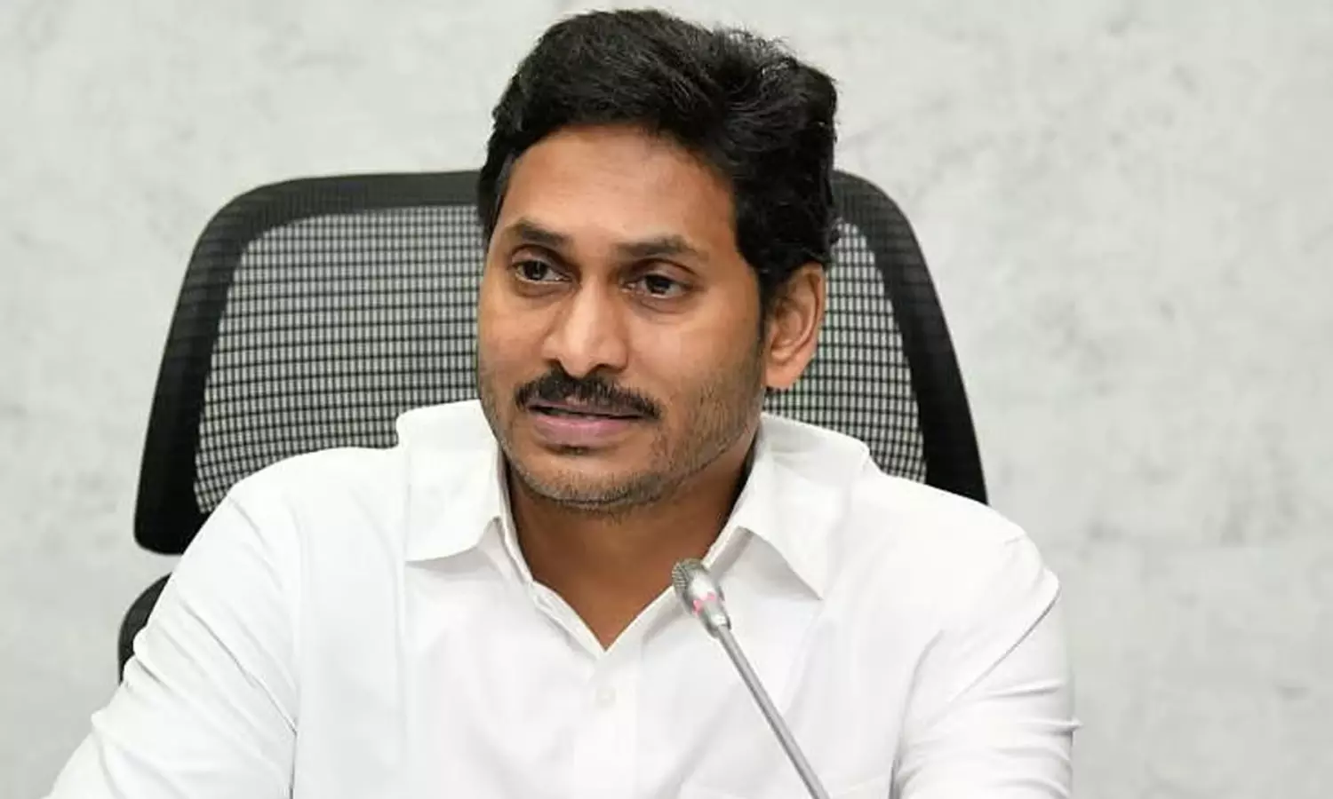 పులివెందులలో జగన్ కు షాక్.. ఇందులో నిజం ఎంత?