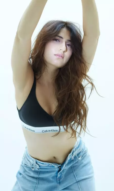 Fatima Sana Shaikh’s Minimal Look Wins Hearts