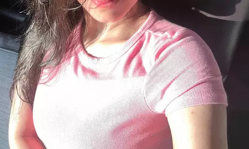 Nuveksha’s Sunny Selfie Makes Your Day More Bright