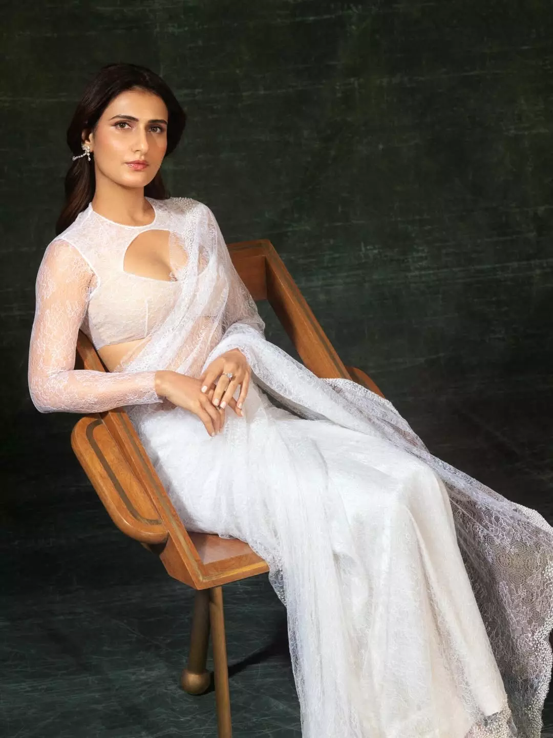 Fatima Sana Shaikh Feeling Prettier Than Ever in White Saree Fatima Sana Shaikh Feeling Prettier Than Ever in White Saree