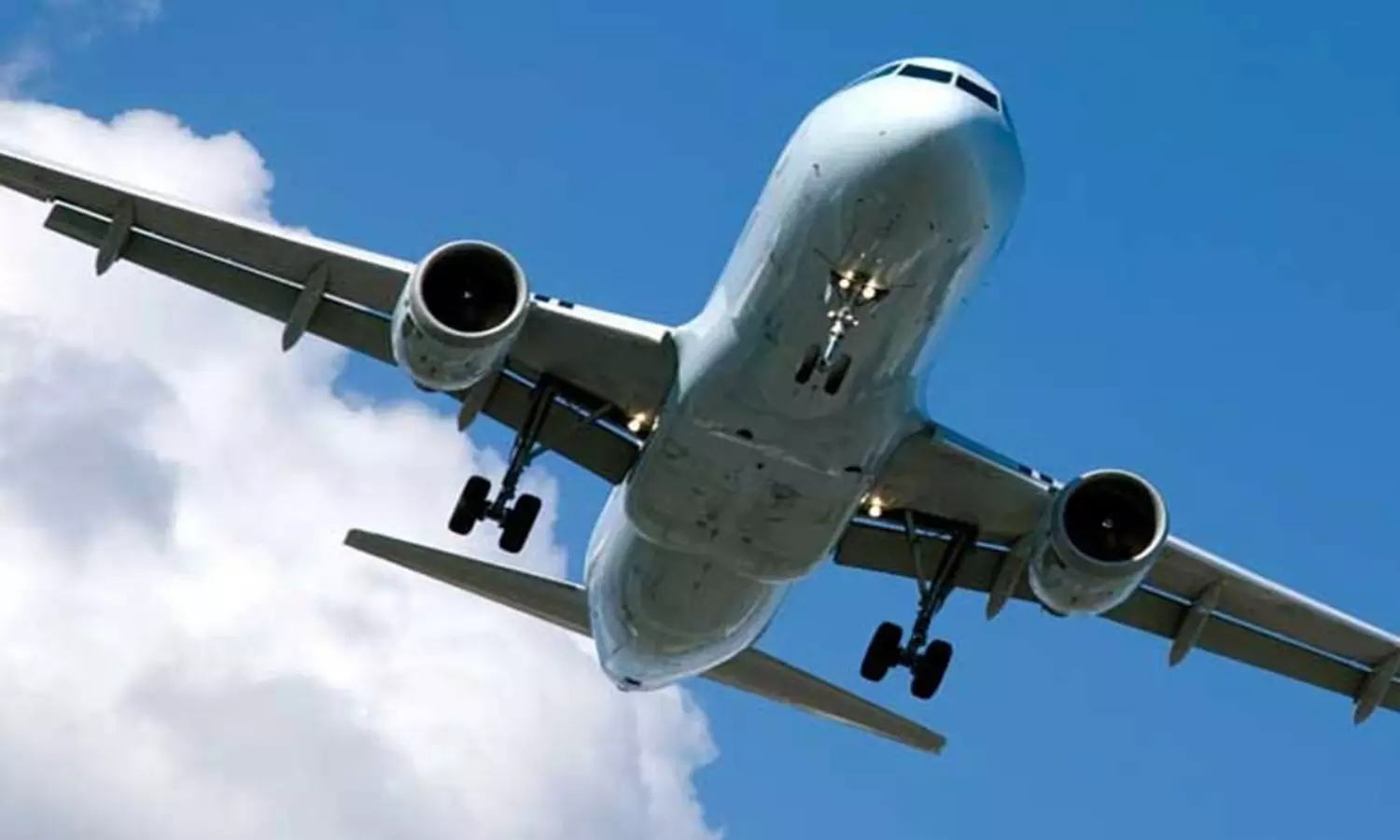 ఇది కదా భారత్... కష్టంలో ఆదుకోవడానికి ఎంత రిస్క్ అయినా..! ఇది కదా భారత్... కష్టంలో ఆదుకోవడానికి ఎంత రిస్క్ అయినా..!