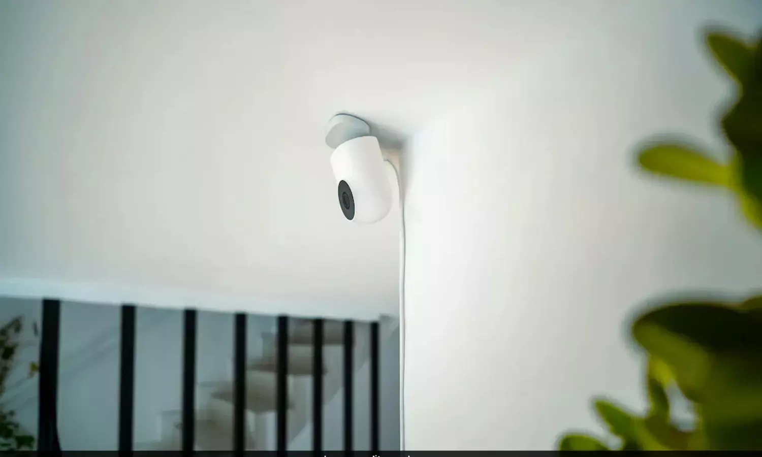 బిగ్ అలర్ట్... లక్ష పైన సీసీ కెమెరాలు హ్యాక్.. ఫుటేజ్ తో ఏమి చేస్తున్నారంటే..! బిగ్ అలర్ట్... లక్ష పైన సీసీ కెమెరాలు హ్యాక్.. ఫుటేజ్ తో ఏమి చేస్తున్నారంటే..!