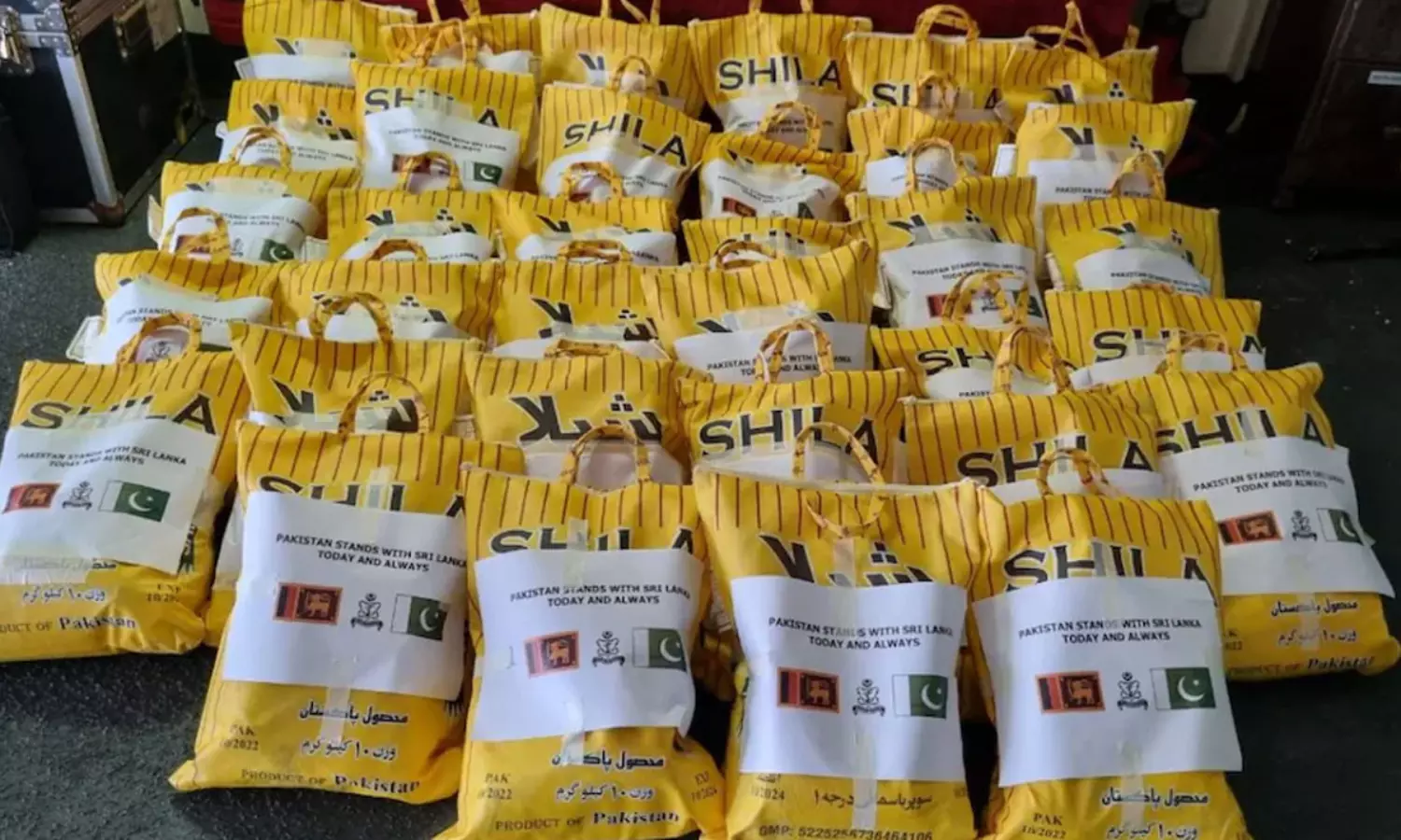 శ్రీలంకకు పాకిస్థాన్ మోసపూర్తిత సహాయం... పిక్స్ వైరల్!