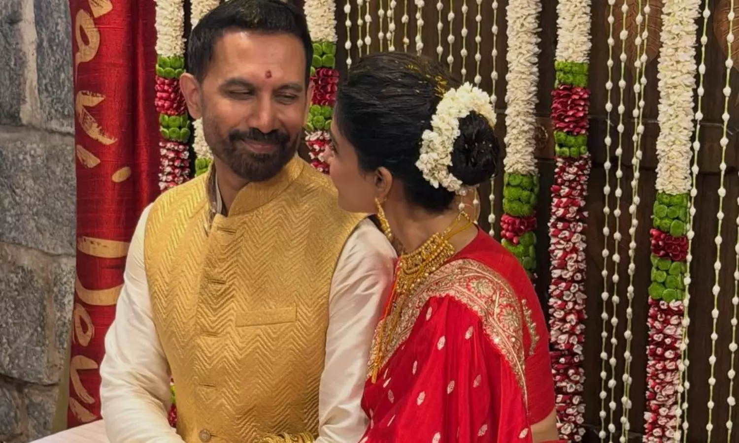 రాజ్ తో పెళ్లి.. సామ్ ఫ్యామిలీ మెంబర్స్ ఎక్కడ?