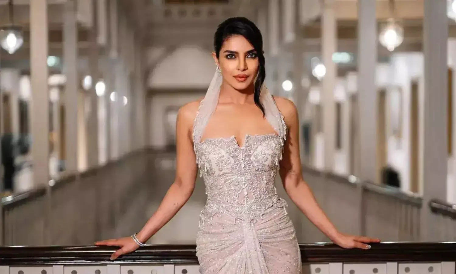 గ్లోబల్ స్టార్ కి పెరుగుతున్న డిమాండ్..ఆమె స్థానం భర్తీ చేస్తుందా? గ్లోబల్ స్టార్ కి పెరుగుతున్న డిమాండ్..ఆమె స్థానం భర్తీ చేస్తుందా?