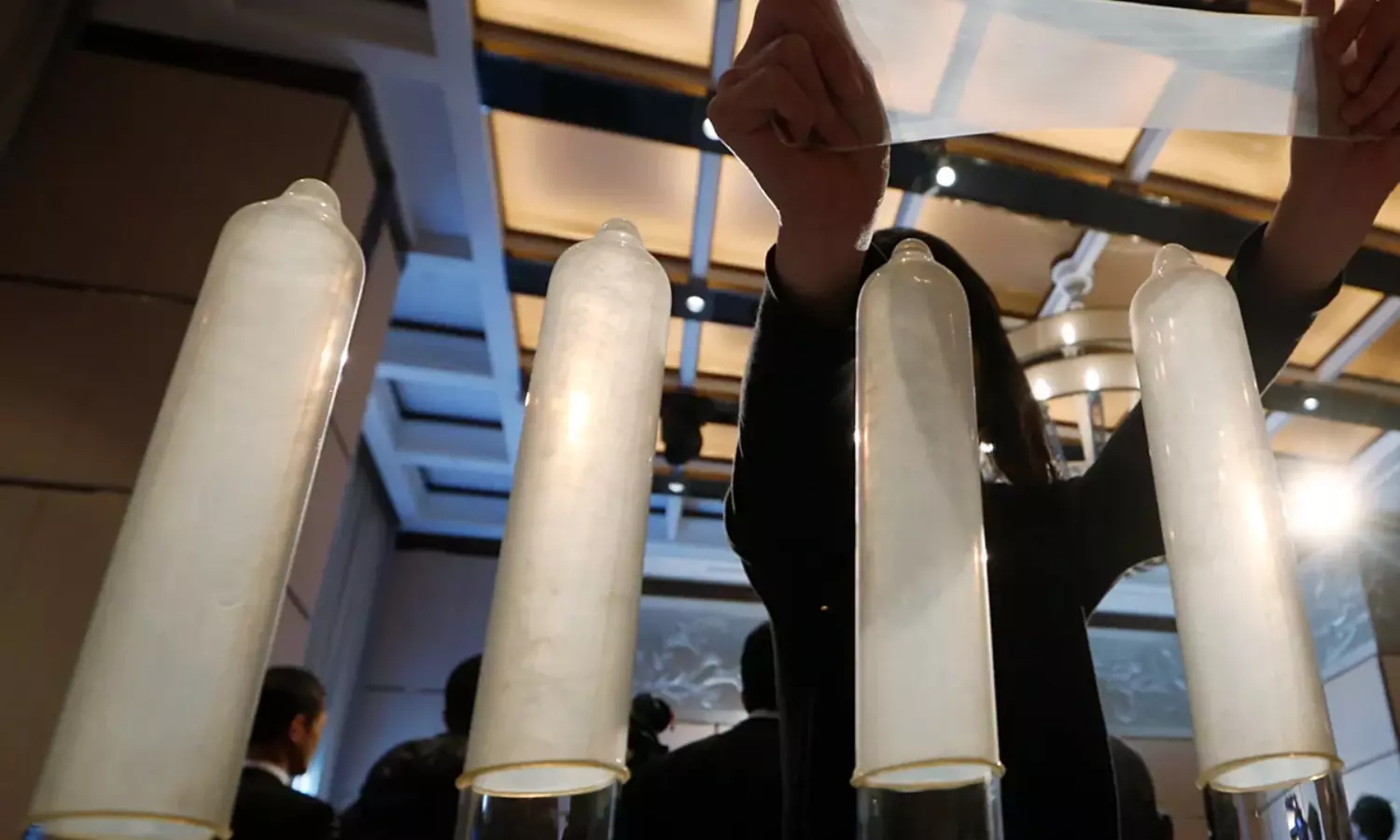 కండోమ్స్ పై భారీ టాక్స్.. కారణం ఏంటో తెలిస్తే షాక్!