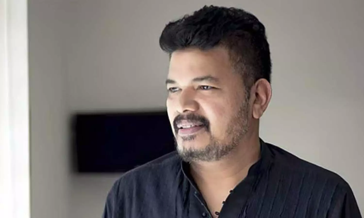 డ్రీమ్ ప్రాజెక్ట్ కి 1000 కోట్లు పెట్టే నిర్మాత ఎవరు? డ్రీమ్ ప్రాజెక్ట్ కి 1000 కోట్లు పెట్టే నిర్మాత ఎవరు?