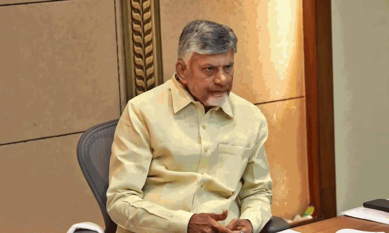 జనంతో బాబు నిరంతరం...ఎమ్మెల్యేలు మాత్రం