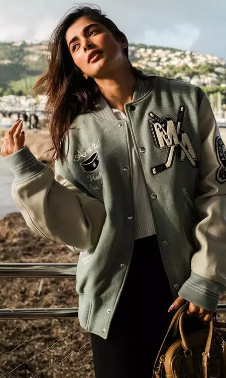 Pooja Hegde Welcomes December With Cute Moments