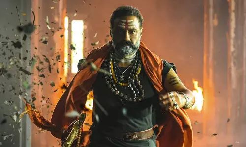 బన్నీ మూవీ వల్ల అఖండ లేట్ అయిందా?