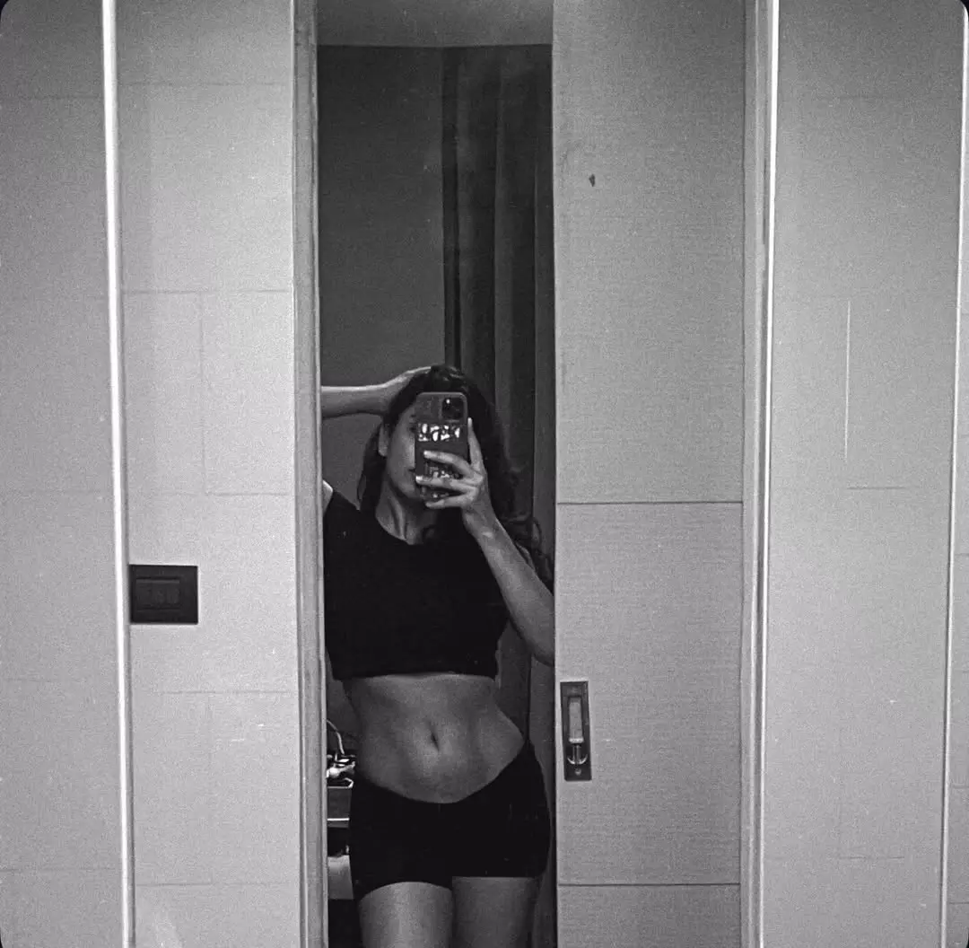 Daksha Nagarkar stuns in bold black-and-white selfie