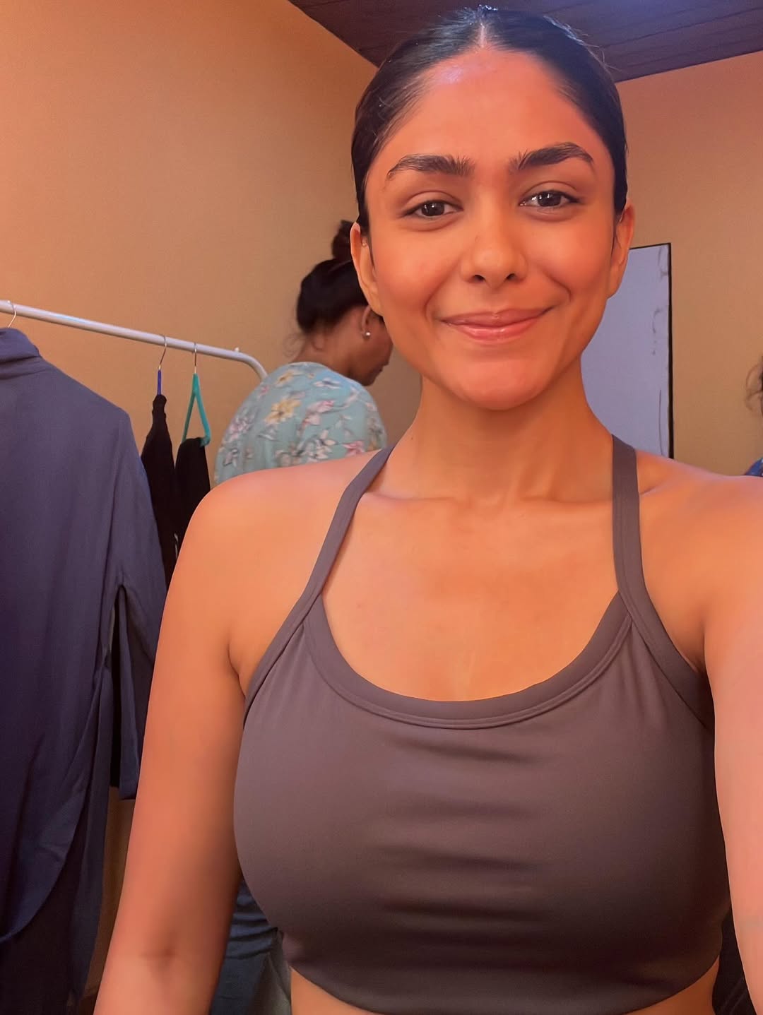 Mrunal Thakur Spreads Positivity With Her Radiant Fitness Moment