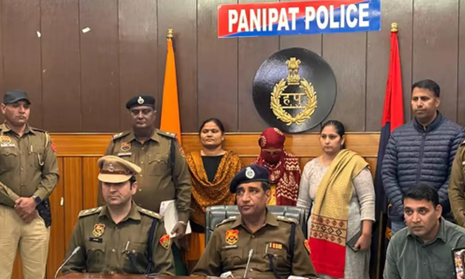 వణికించే రాక్షసి.. తనకంటే అందంగా ఉండొద్దని నలుగుర్ని చంపేసింది