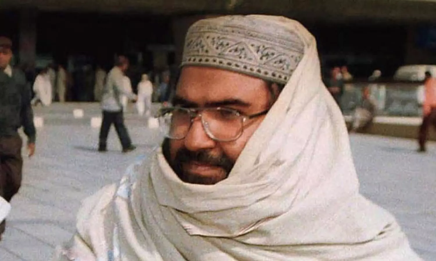 జైషే మ‌హిళా ఉగ్ర‌వాదులు.. 5 వేలు.. రూ.500.. 40 ని. ఆత్మాహుతి క్లాసులు